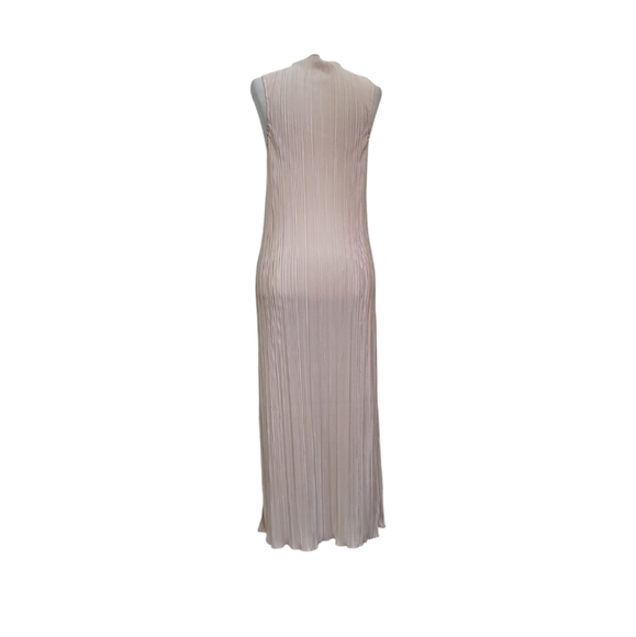 Nalani Midi Dress in Ivory Song of Style Pleated plisse Midi dress - Picture 12 of 12